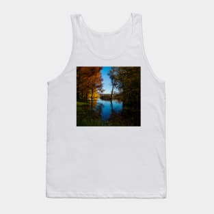 Photography color lake and sky, autumn fallen leaves Tank Top